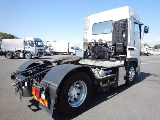 いすゞ ギガ 大型 トラクター 1デフ QKG-EXD52BDの中古トラック画像4