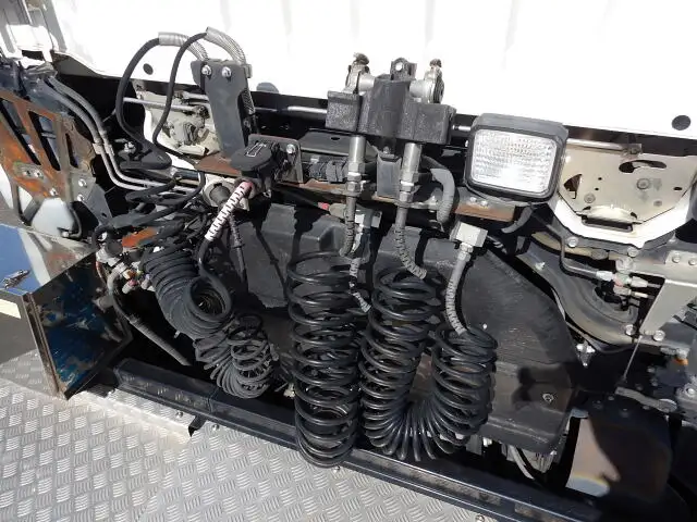 いすゞ ギガ 大型 トラクター 1デフ QKG-EXD52BDの中古トラック画像7