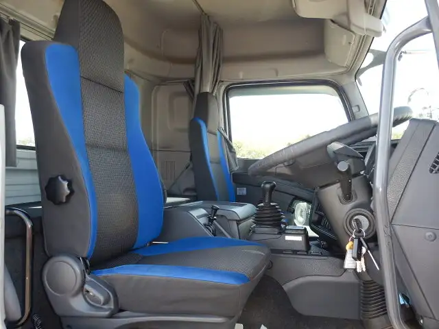 いすゞ ギガ 大型 トラクター 1デフ QKG-EXD52BDの中古トラック画像11