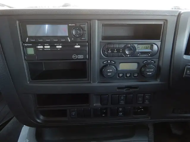 いすゞ ギガ 大型 トラクター 1デフ QKG-EXD52BDの中古トラック画像14