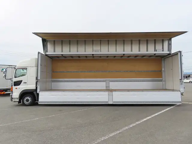 日野 プロフィア 大型 ウイング ハイルーフ エアサスの中古トラック画像10