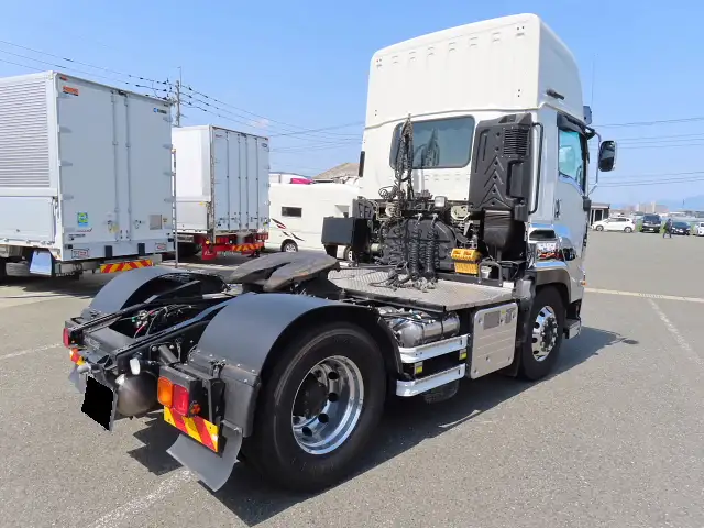 いすゞ ギガ 大型 トラクター 2PG-EXD52CD の中古トラック【車両
