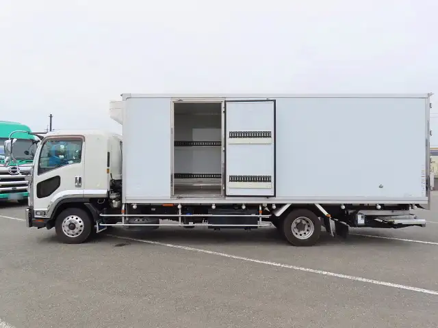 いすゞ フォワード 中型/増トン 冷凍冷蔵 低温 パワーゲートの中古トラック画像6