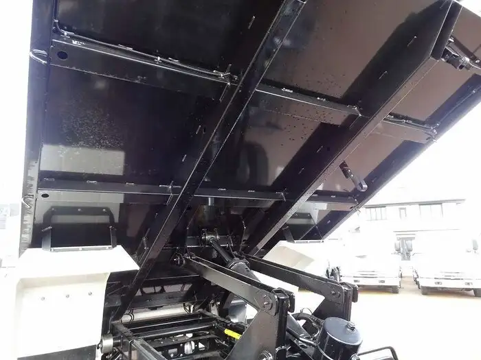 いすゞ フォワード 中型/増トン ダンプ Lゲート ステンレス張りの中古トラック画像7