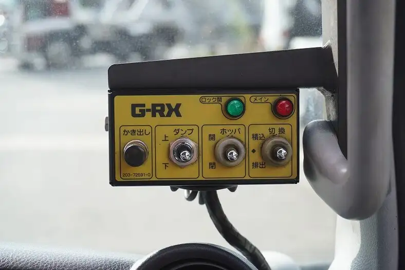 三菱 キャンター 小型 パッカー車 巻き込み式 回転ダンプ式の中古トラック画像13