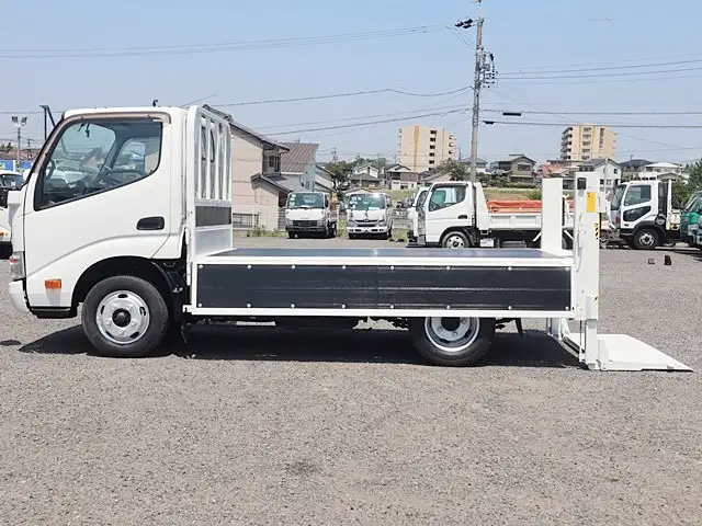 トヨタ トヨエース 小型 平ボディ パワーゲート TKG-XZC605の中古トラック画像6