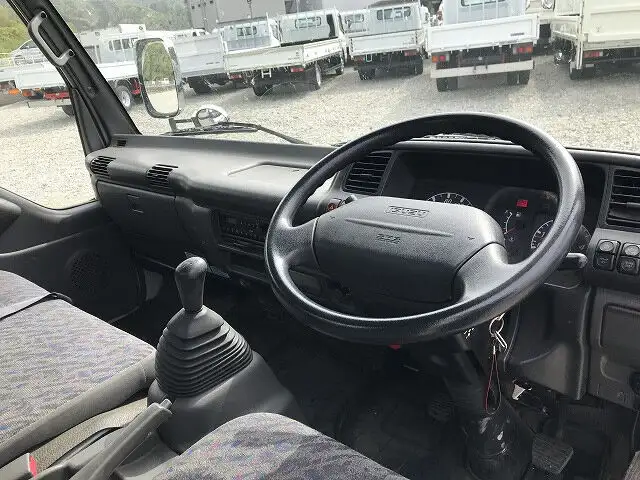 いすゞ エルフ 小型 平ボディ KR-NPR81PAR H14の中古トラック画像9