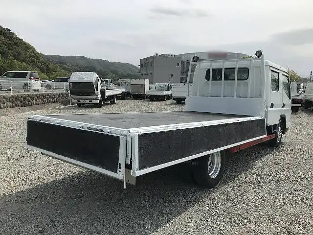 三菱 キャンター 小型 平ボディ Wキャブ PA-FE82DGの中古トラック画像4