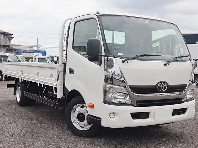 トヨタ ダイナ 小型 平ボディ TDG-XZU720 H27の中古トラック画像2