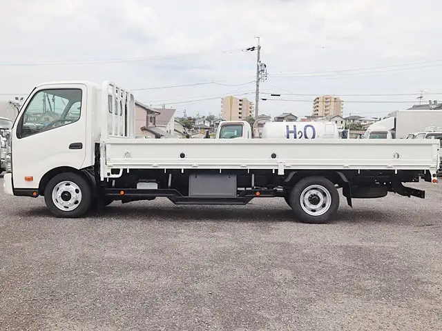 トヨタ ダイナ 小型 平ボディ TDG-XZU720 H27の中古トラック画像6