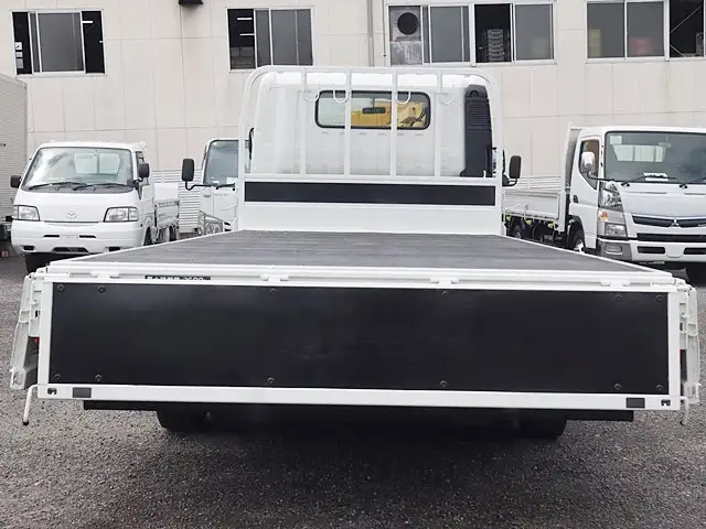 トヨタ ダイナ 小型 平ボディ TDG-XZU720 H27の中古トラック画像9