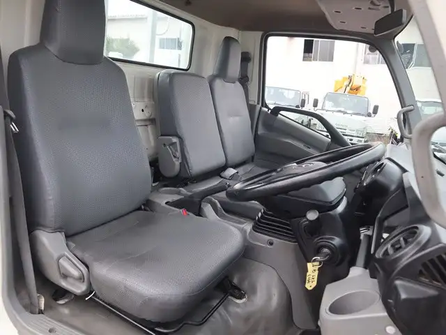 トヨタ ダイナ 小型 平ボディ TDG-XZU720 H27の中古トラック画像11