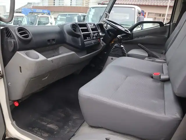 トヨタ ダイナ 小型 平ボディ TDG-XZU720 H27の中古トラック画像12