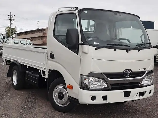 トヨタ ダイナ 小型 平ボディ TKG-XZC600 H29の中古トラック画像2