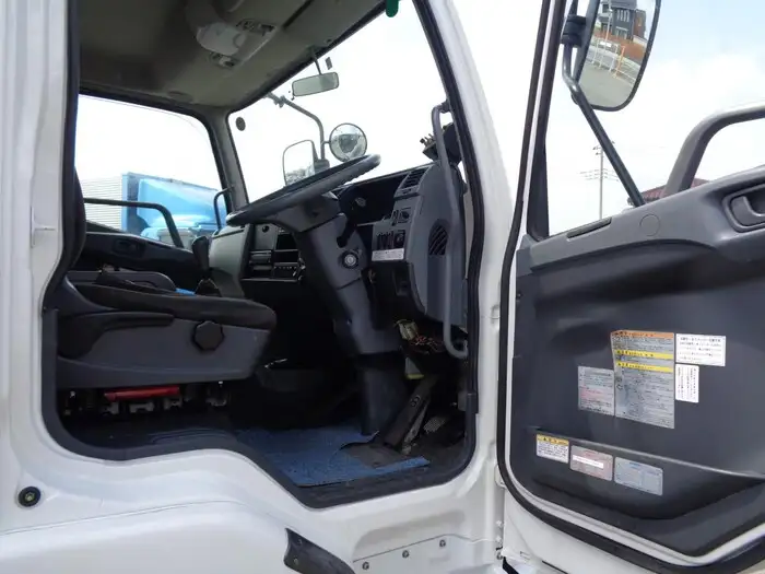 三菱 ファイター 中型/増トン パッカー車 プレス式 ベッドの中古トラック画像11