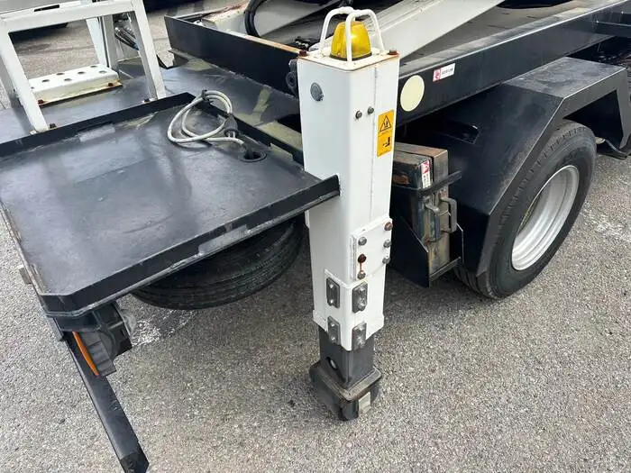 いすゞ エルフ 小型 高所・建柱車 高所作業車 TKG-NKR85ANの中古トラック画像9