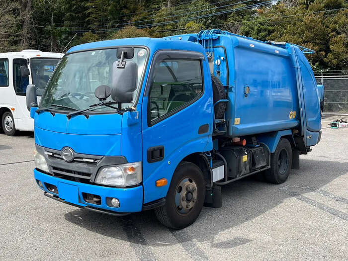 日野 デュトロ 小型 パッカー車(塵芥車) プレス式 SKG-XZU600X｜画像1