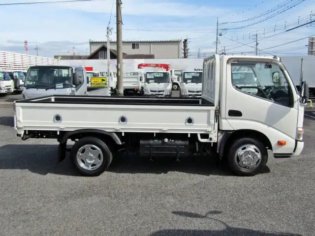 日野 デュトロ 小型 平ボディ SKG-XZC605 H24の中古トラック画像2