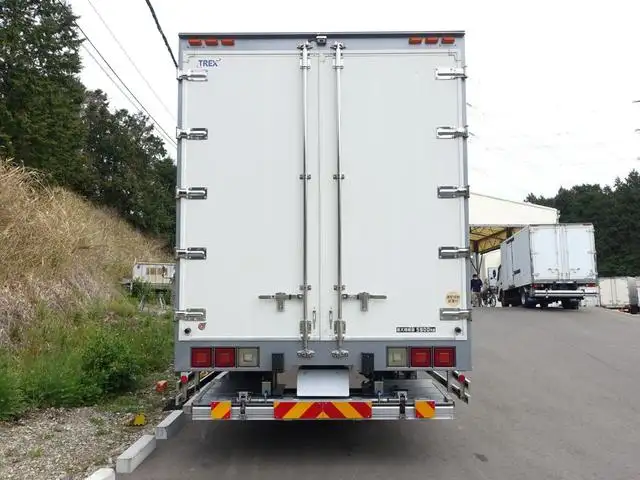 三菱 ファイター 中型/増トン ウイング パワーゲート エアサスの中古トラック画像3