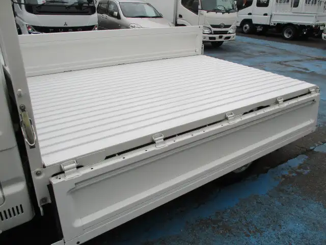 マツダ ボンゴ 小型 平ボディ DBF-SLP2T H30の中古トラック画像11
