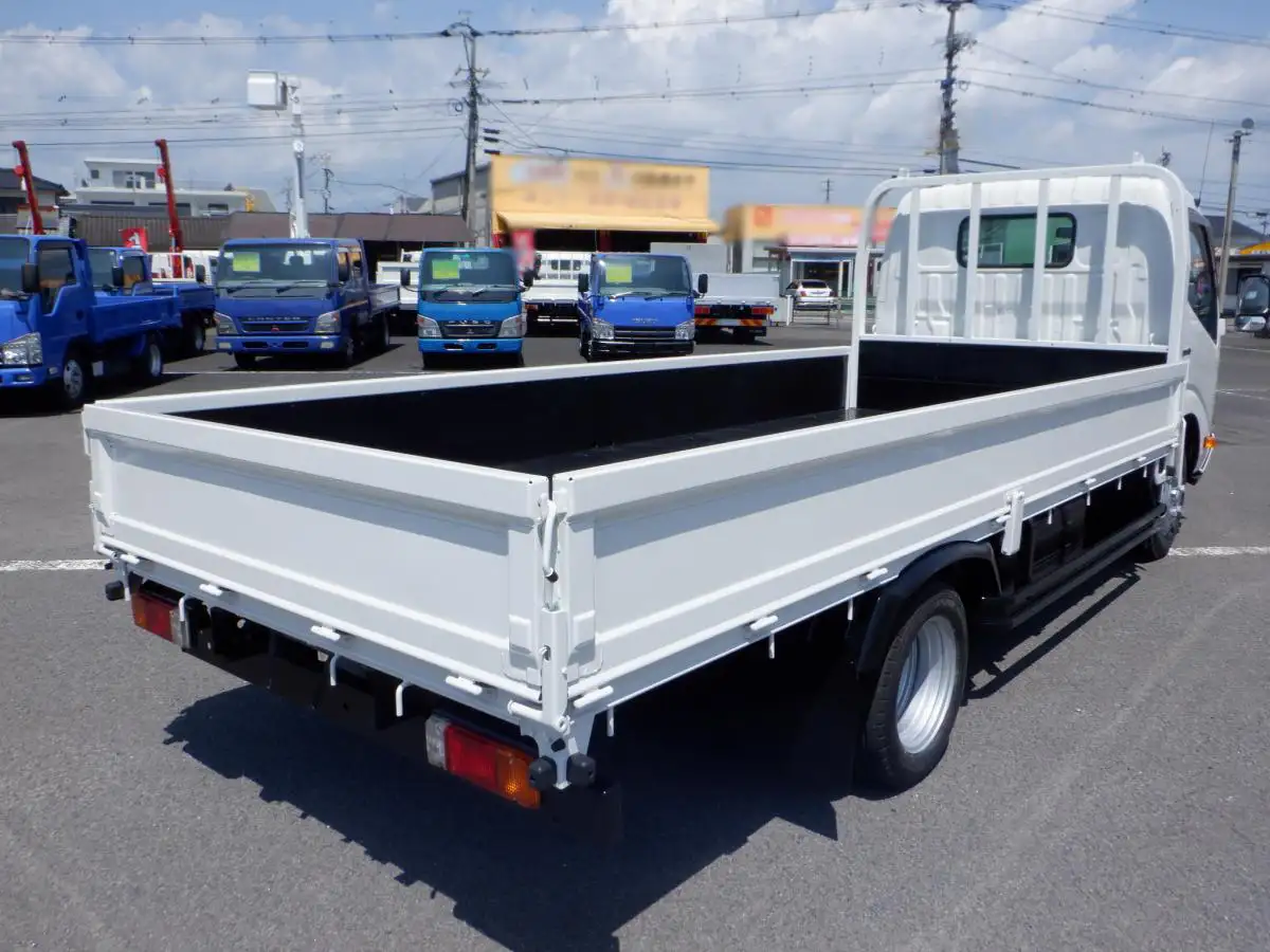 日野 デュトロ 小型 平ボディ 床鉄板 TKG-XZU655Mの中古トラック画像2
