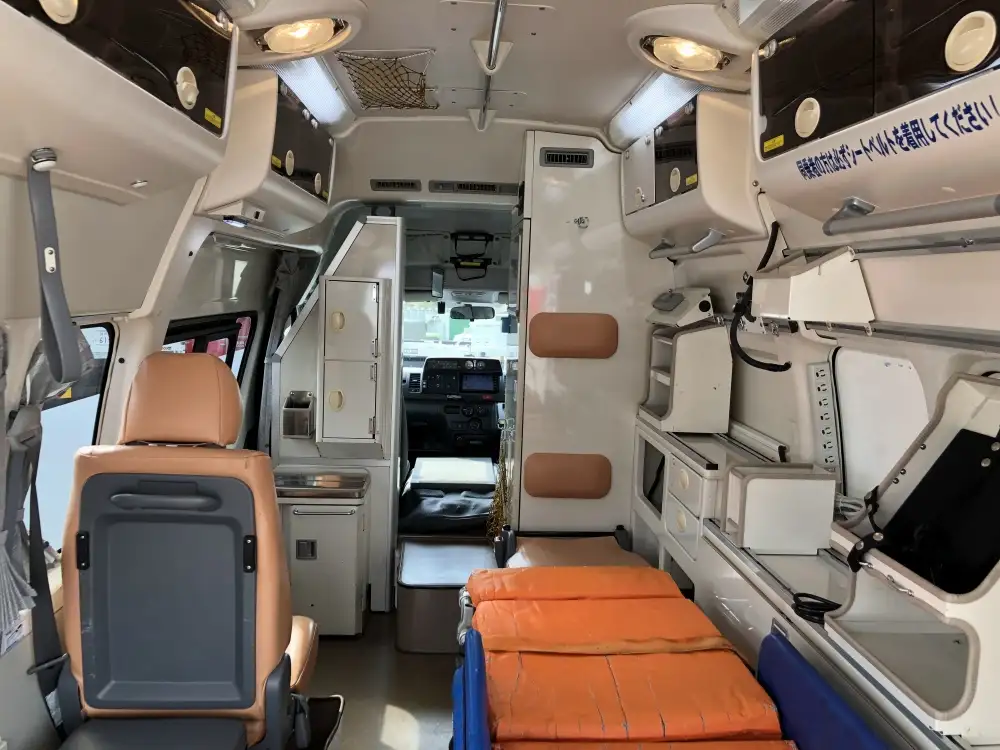 トヨタ ハイエース 小型 特殊車両 CBF-TRH226S H27の中古トラック画像8