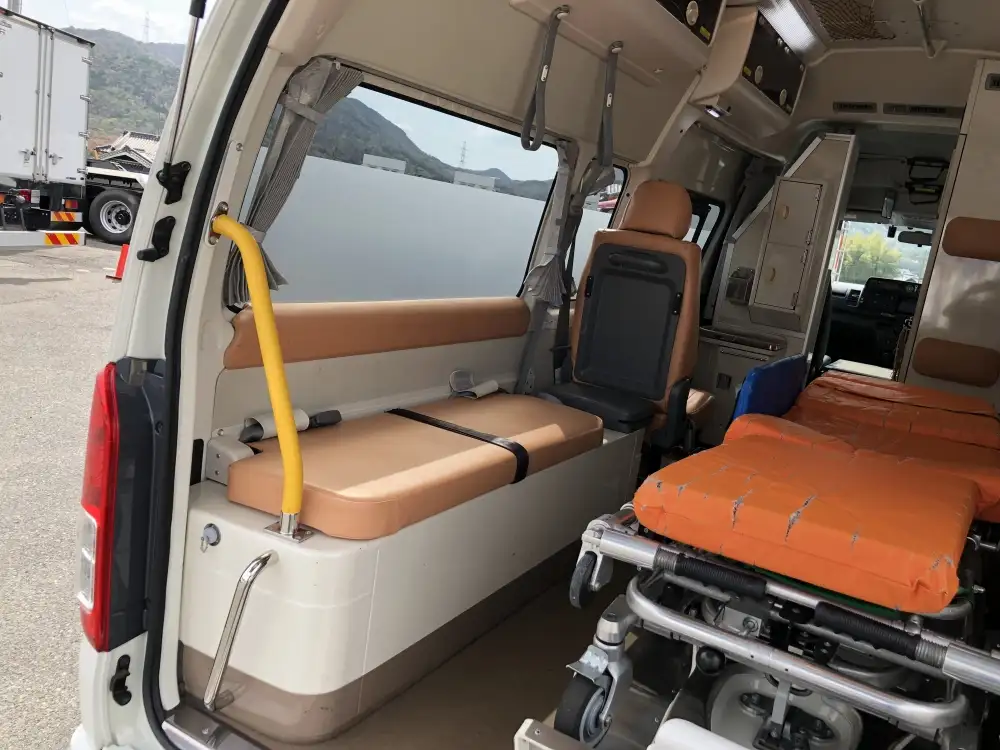 トヨタ ハイエース 小型 特殊車両 CBF-TRH226S H27の中古トラック画像10
