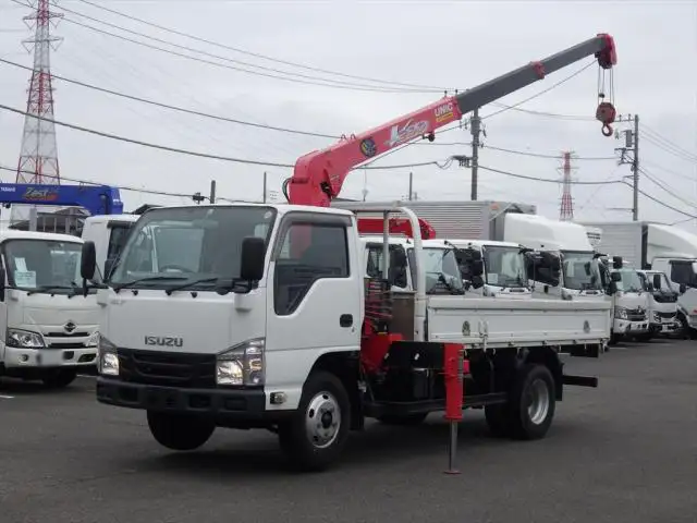 いすゞ エルフ 小型 クレーン付 3段 ラジコンの中古トラック画像1