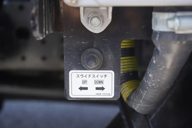 三菱 キャンター 小型 車両重機運搬 ラジコン ウインチの中古トラック画像14