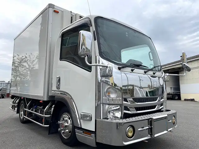いすゞ エルフ 小型 冷凍冷蔵 低温 サイドドアの中古トラック画像2