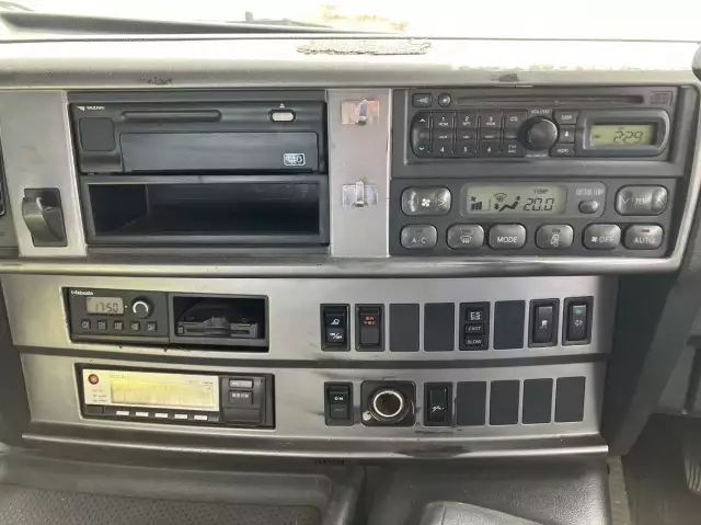 日野 プロフィア 大型 トラクター ハイルーフ 1デフの中古トラック画像4