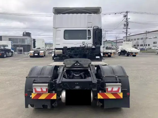 日産UD クオン 大型 トラクター ハイルーフ 1デフの中古トラック画像3