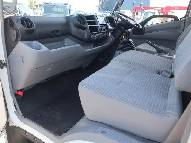 トヨタ トヨエース 小型 平ボディ TKG-XZU712 H30の中古トラック画像12