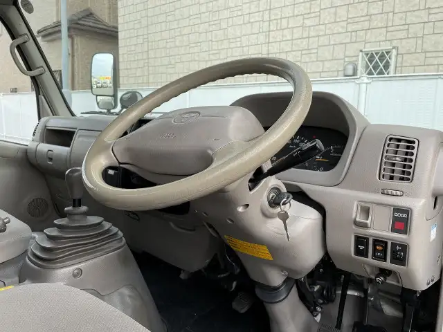 トヨタ トヨエース 小型 アルミバン パワーゲート BDG-XZU404の中古トラック画像15