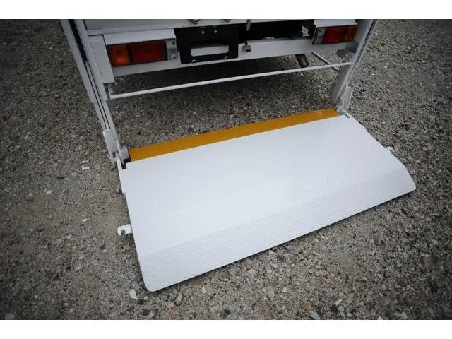 日産 アトラス 小型 平ボディ パワーゲート の中古トラック画像9