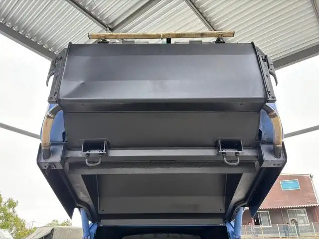 いすゞ エルフ 小型 パッカー車 巻き込み式 回転ダンプ式の中古トラック画像6