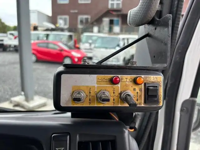 いすゞ エルフ 小型 パッカー車 巻き込み式 回転ダンプ式の中古トラック画像12