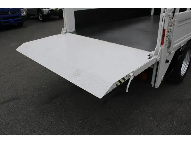 マツダ タイタン 小型 平ボディ パワーゲート 床鉄板の中古トラック画像10