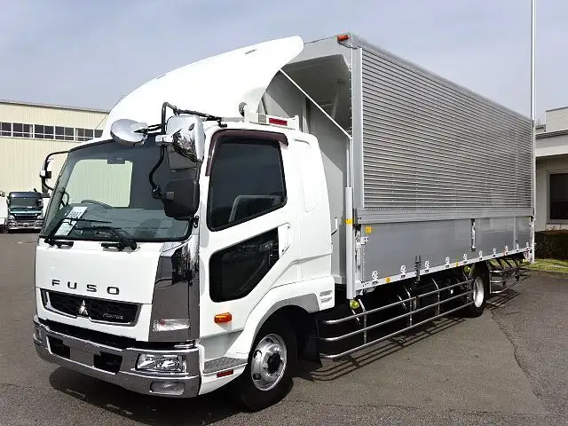 三菱 ファイター 中型/増トン ウイング エアサス ベッドの中古トラック画像1