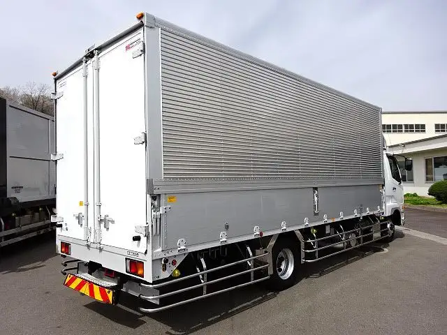 三菱 ファイター 中型/増トン ウイング エアサス ベッドの中古トラック画像2