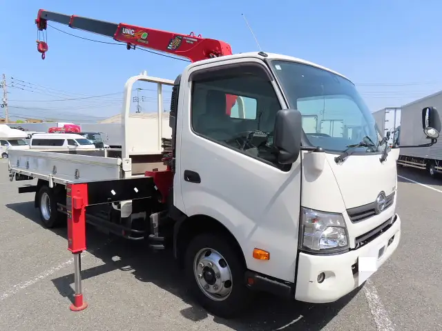 日野 デュトロ 小型 クレーン付 床鉄板 3段の中古トラック画像2