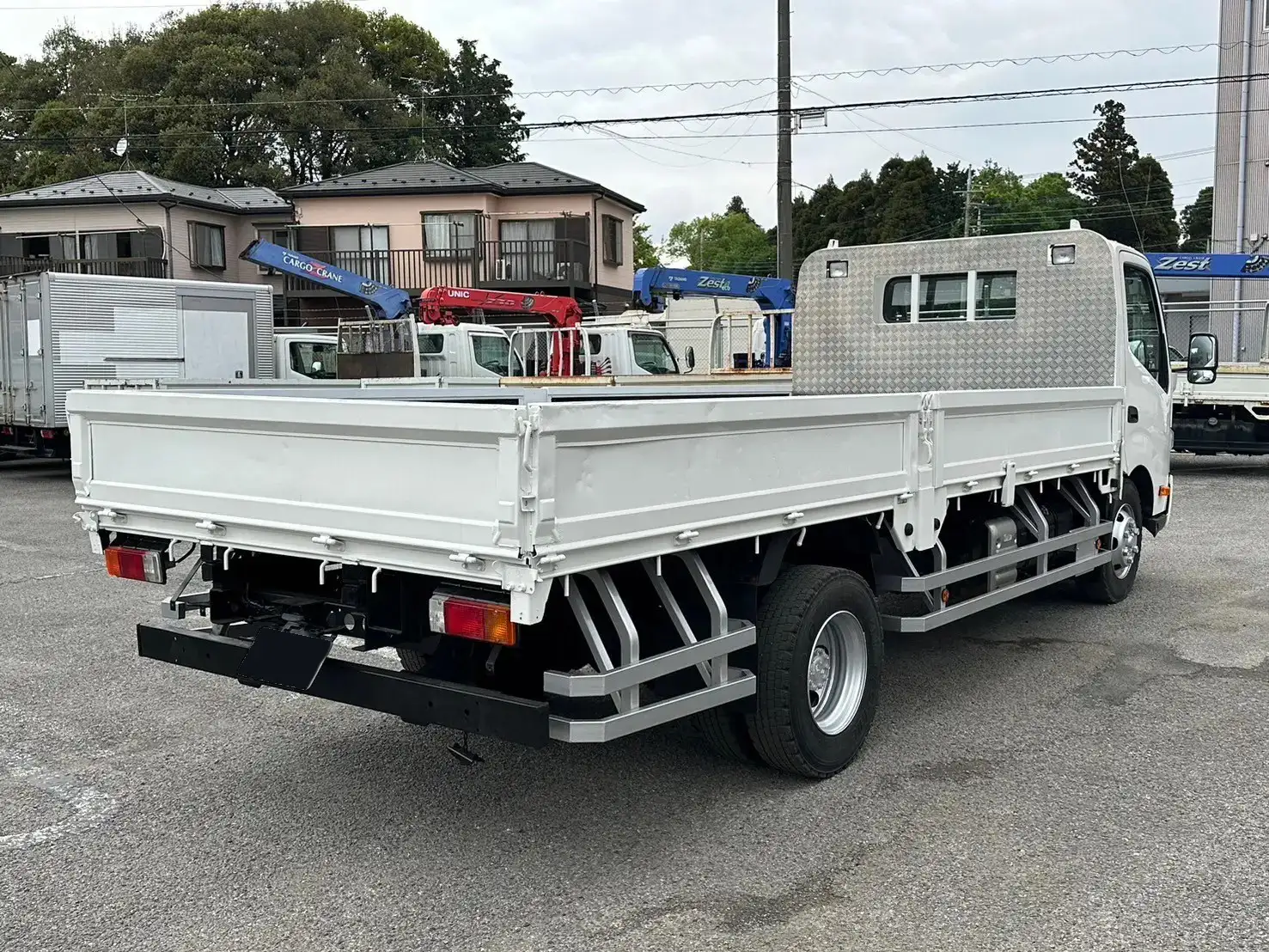 日野 デュトロ 小型 平ボディ 2KG-XZU720M H31/R1の中古トラック画像3