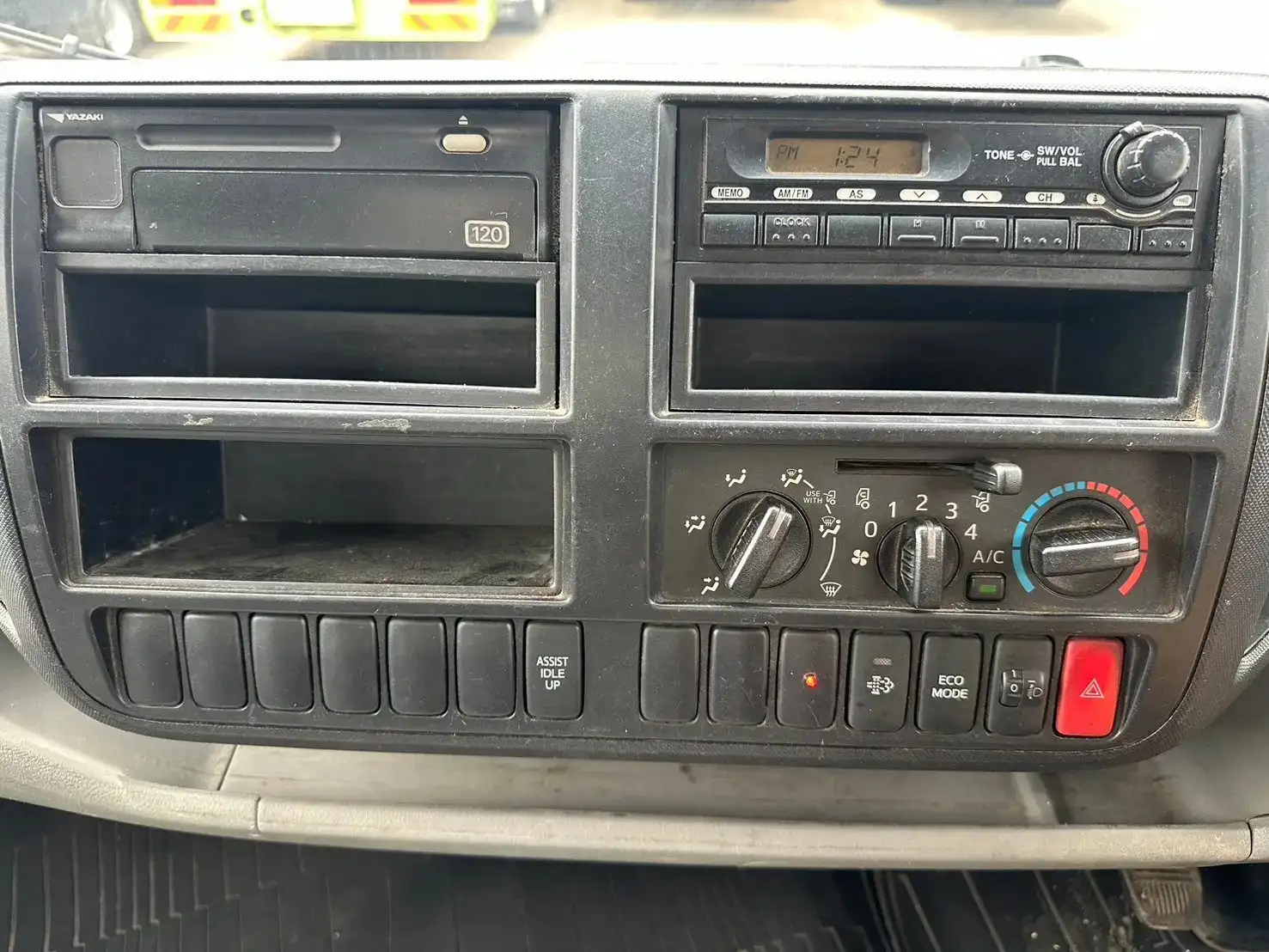 トヨタ ダイナ 小型 特殊車両 TKG-XZU720 H26の中古トラック画像14