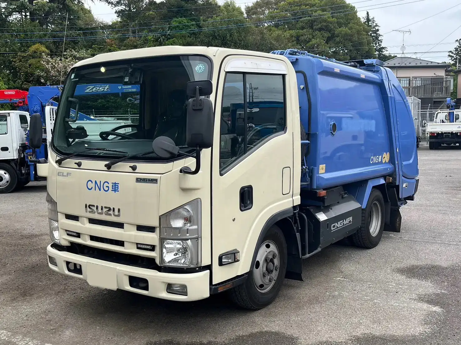 いすゞ エルフ 小型 パッカー車 プレス式 TFG-NMR82ZANの中古トラック画像1