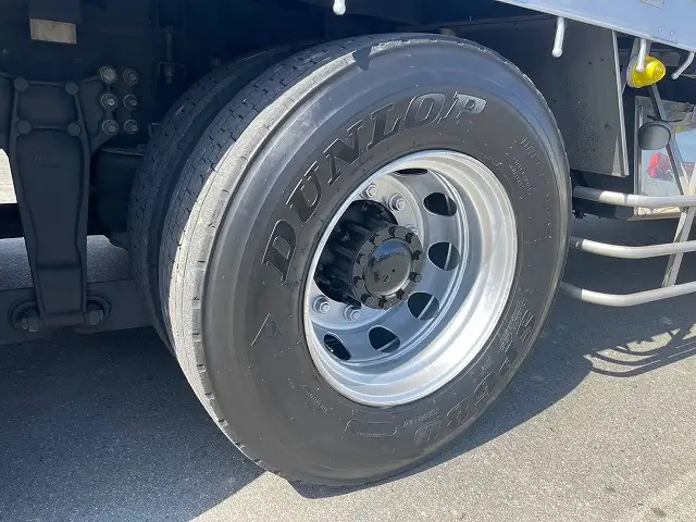 いすゞ ギガ 大型 平ボディ QKG-CYL77BM の中古トラック【車両No いすゞ ギガ 大型 平ボディ QKG-CYL77BM の中古トラック【車両No