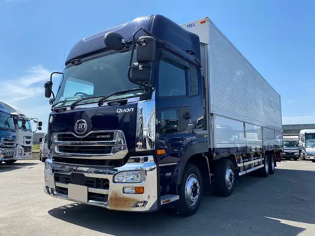 日産UD クオン 大型 ウイング ハイルーフ エアサスの中古トラック画像1