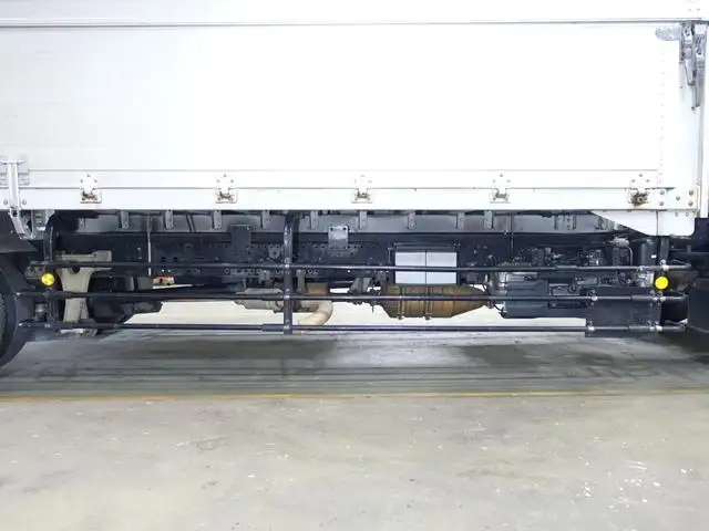 いすゞ フォワード 中型/増トン ウイング エアサス ベッドの中古トラック画像15