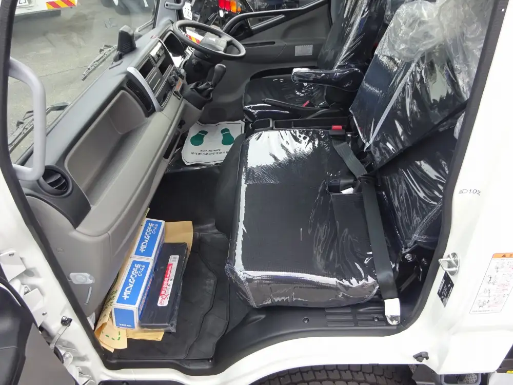 三菱 キャンター 小型 車両重機運搬 ラジコン ウインチの中古トラック画像8