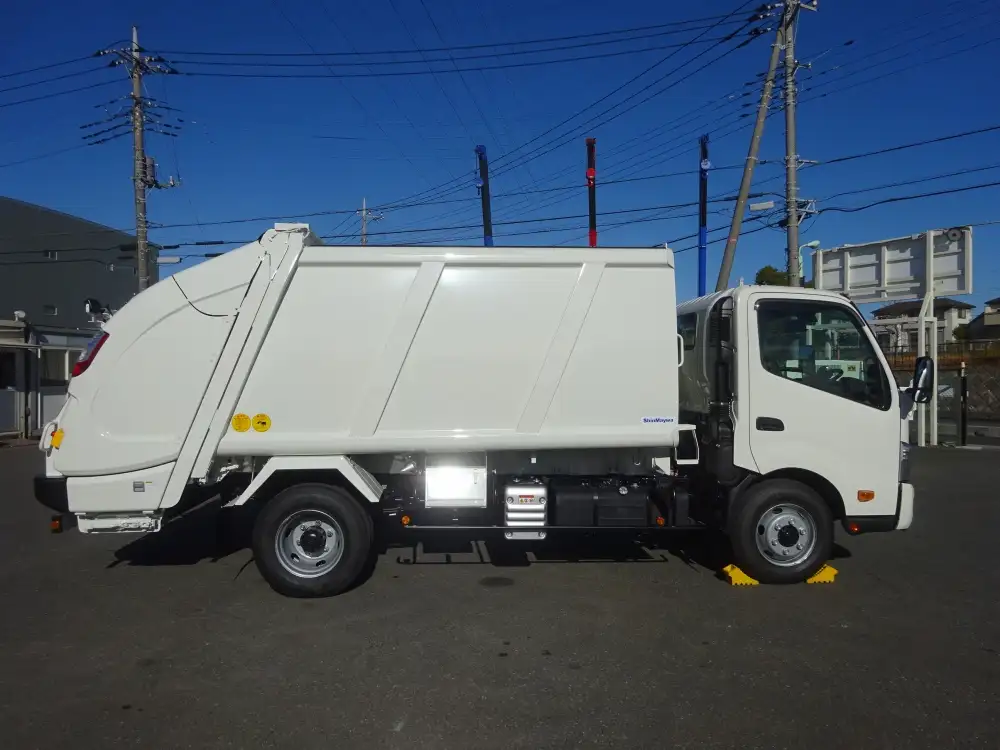 日野 デュトロ 小型 パッカー車 プレス式 2KG-XZU710Mの中古トラック画像3