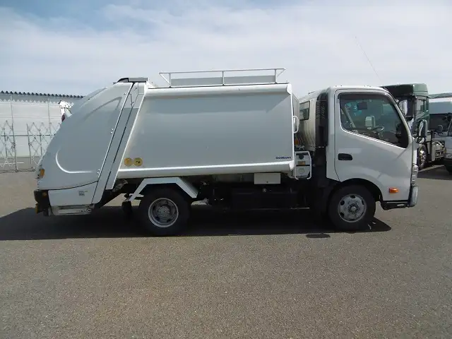 日野 デュトロ 小型 パッカー車 プレス式 TKG-XZU700Mの中古トラック画像4